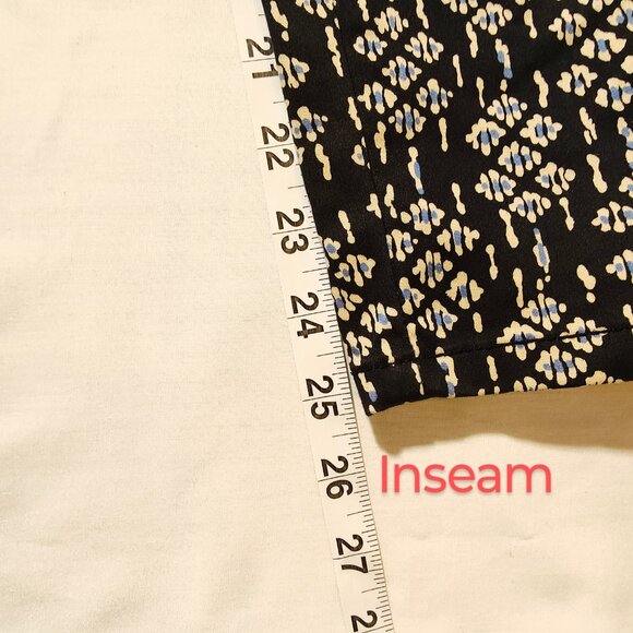 NWOT Women's Anthropologie Pilcro and the Letterpress Serif Sateen Printed Pants - Picture 10 of 11